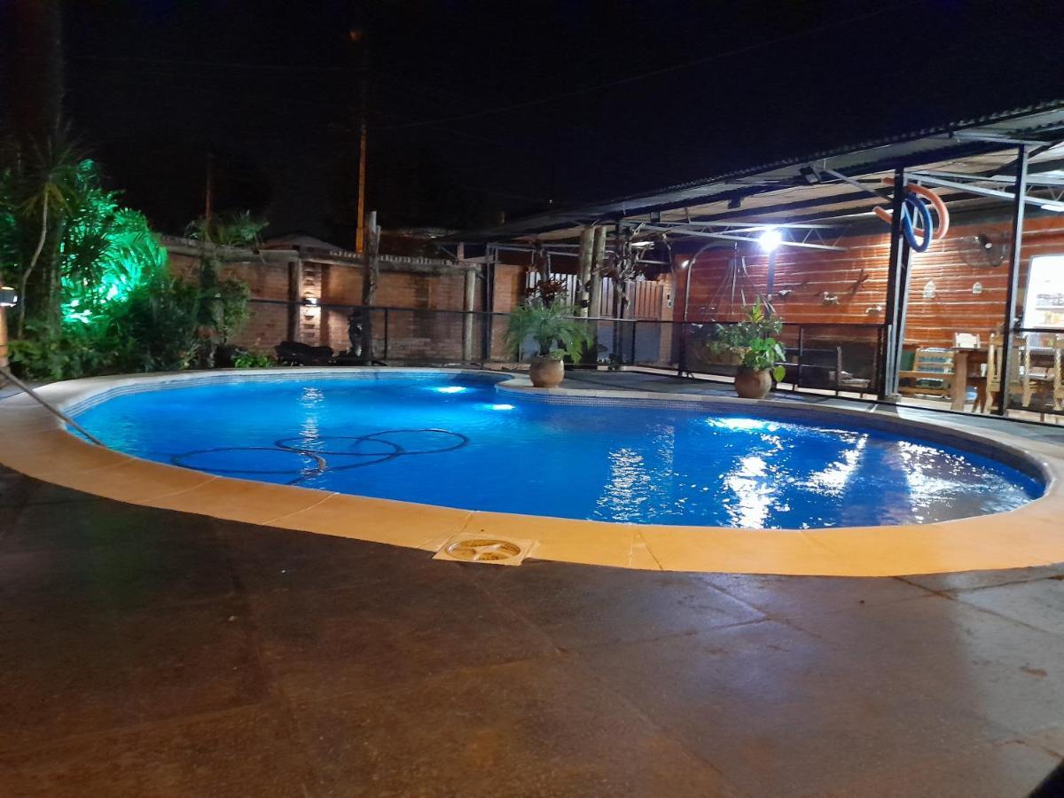 Sentirse En Casa Villa Puerto Iguazu Exterior photo